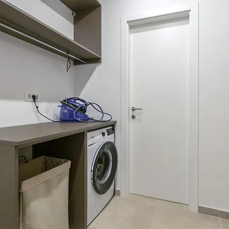 Holiday home Gorgeous In With Kitchen *